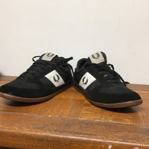 Fred Perry Us 9 Tennis Shoes